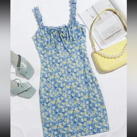 NWT Blue Floral Bodycon Ruffle Sun Dress Summer Spring SHEIN Vacation - Picture 2 of 12